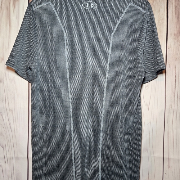 Under Armour Black and Gray Threadborne Tee Men's Medium - Picture 5 of 5
